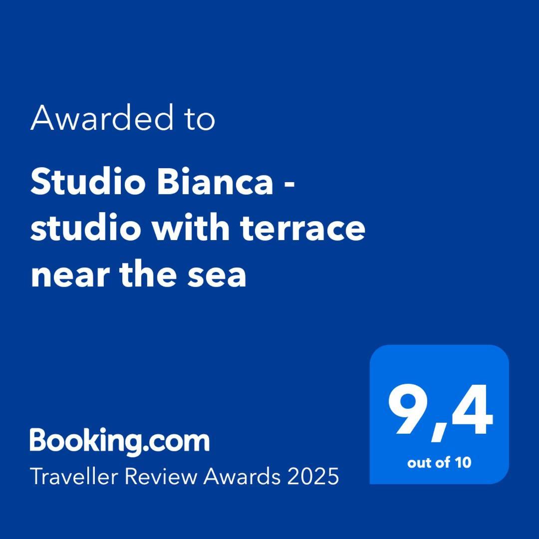 Studio Bianca - Studio With Terrace Near The Sea Sukosan Exterior photo